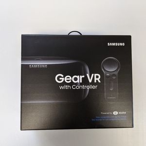 Samsung Gear VR with controller
